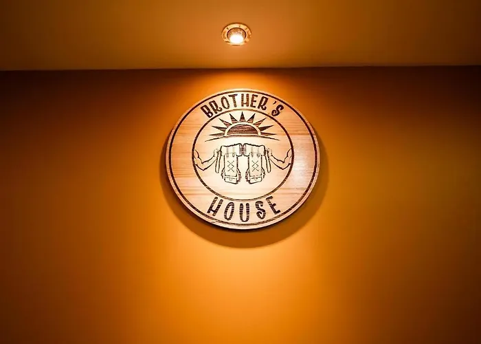 Brothers House II